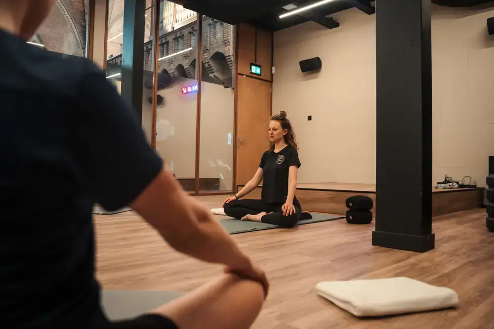 Yoga bij COMMIT: welke stijl past bij jou?